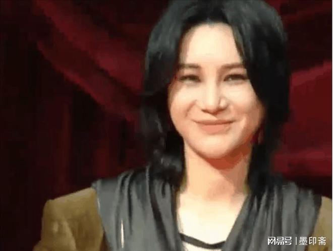 显、眼袋黝黑的殷桃治好了我的容貌焦虑AG真人平台新加坡这一晚：法令纹明(图6)
